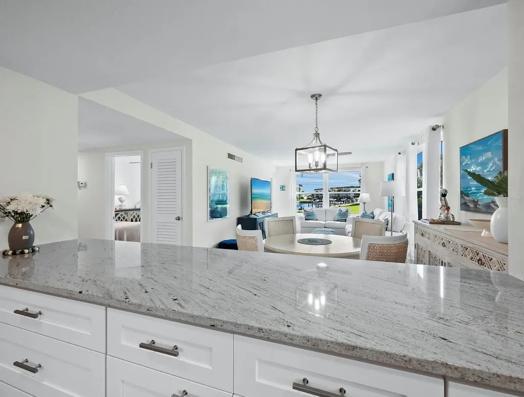 4350 Chatham Drive Longboat Key FL 34228