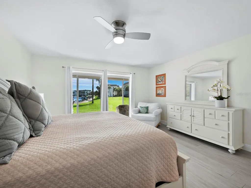 4350 Chatham Drive Longboat Key FL 34228
