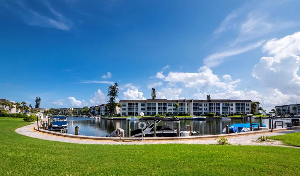 4350 Chatham Drive Longboat Key FL 34228