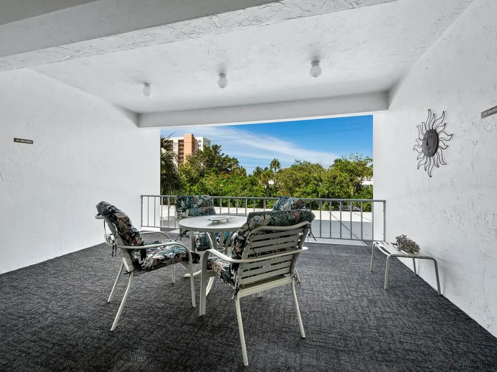 4350 Chatham Drive Longboat Key FL 34228