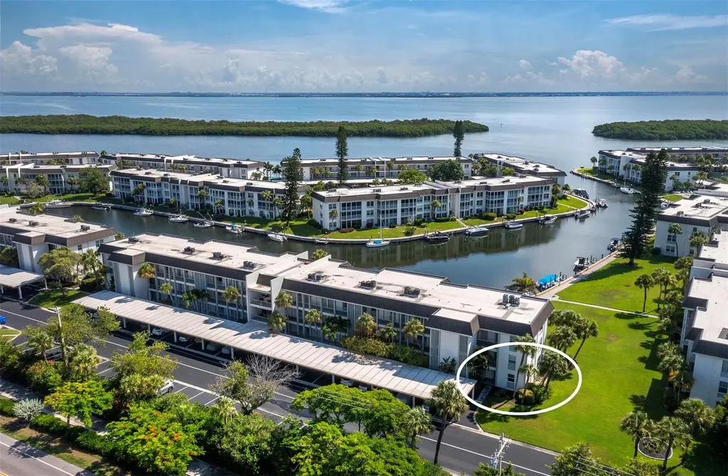 4350 Chatham Drive Longboat Key FL 34228