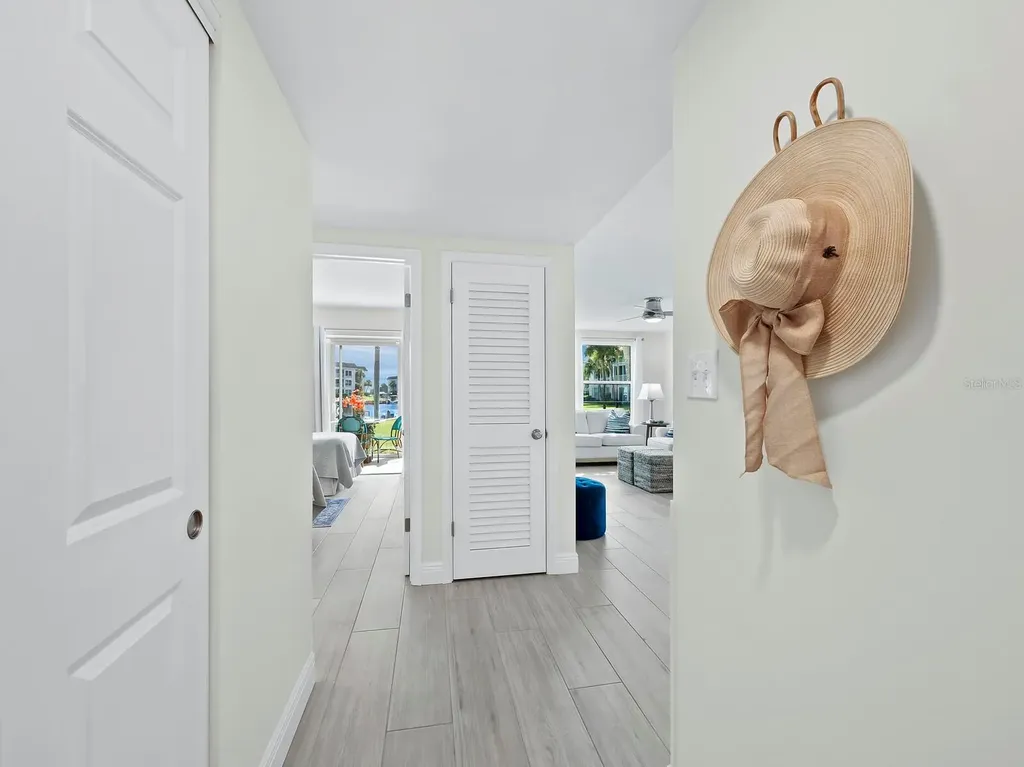 4350 Chatham Drive Longboat Key FL 34228