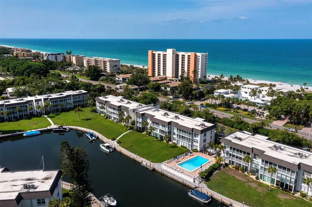 4350 Chatham Drive Longboat Key FL 34228