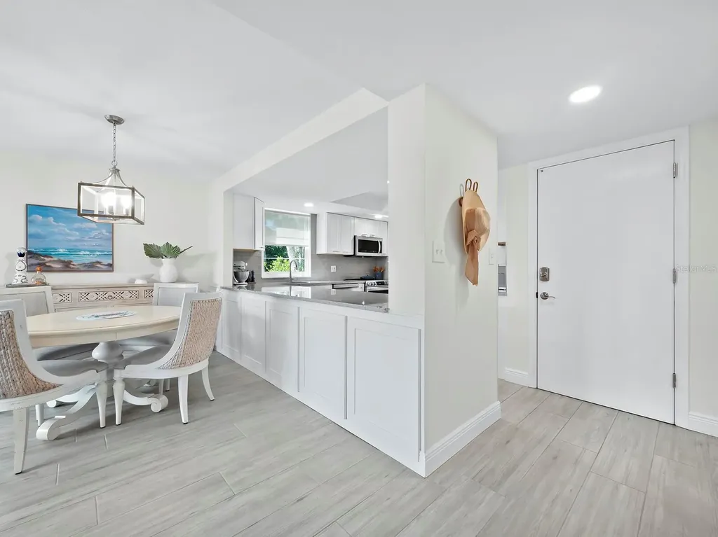 4350 Chatham Drive Longboat Key FL 34228