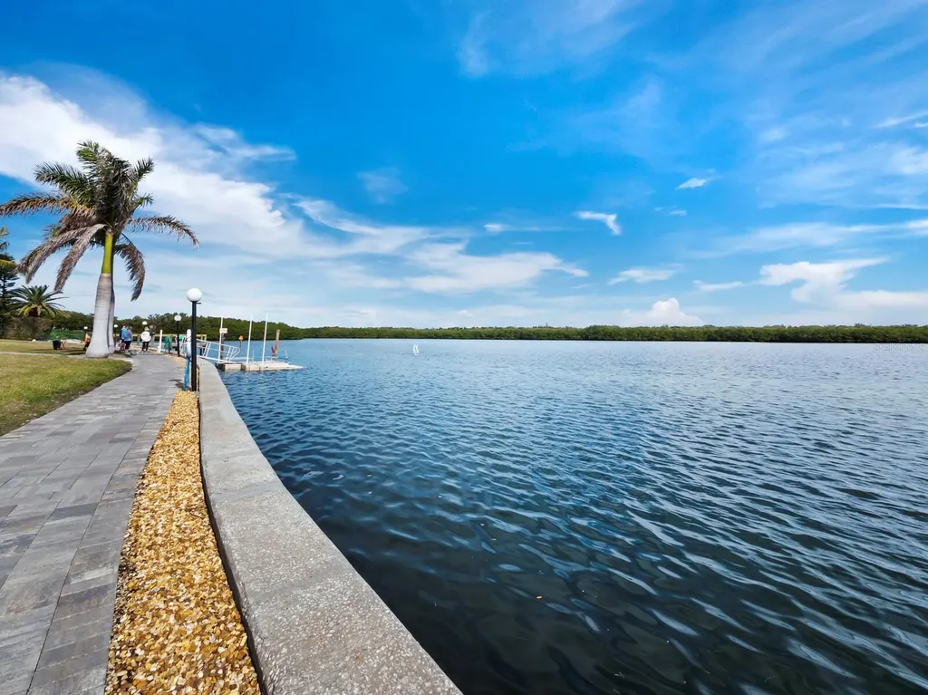 4350 Chatham Drive Longboat Key FL 34228