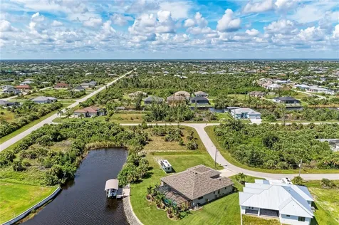 10471 Poughkeepsie Circle Port Charlotte FL 33981