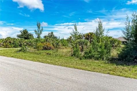 10471 Poughkeepsie Circle Port Charlotte FL 33981