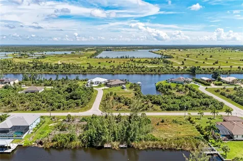 10471 Poughkeepsie Circle Port Charlotte FL 33981