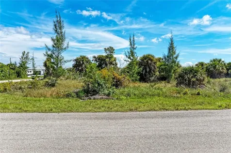 10471 Poughkeepsie Circle Port Charlotte FL 33981