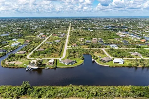 10453 Poughkeepsie Circle Port Charlotte FL 33981