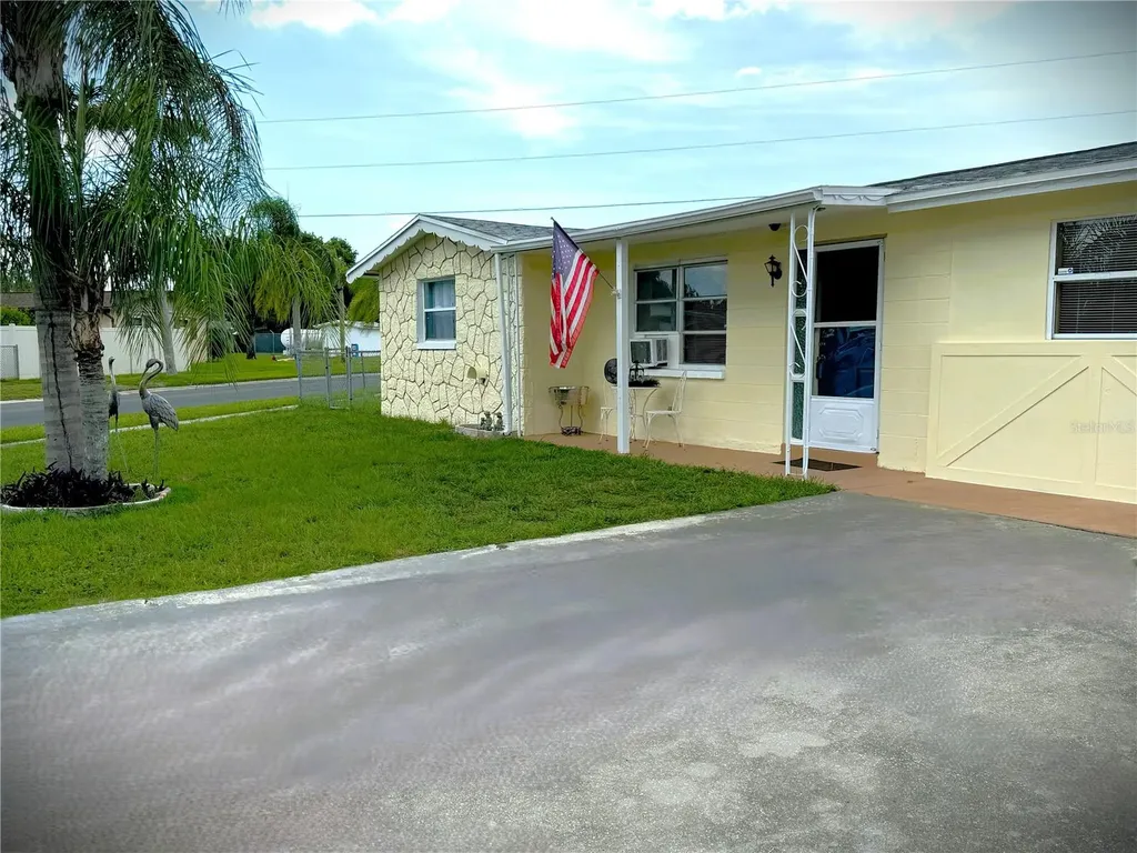 2235 Peggy Drive Holiday FL 34690