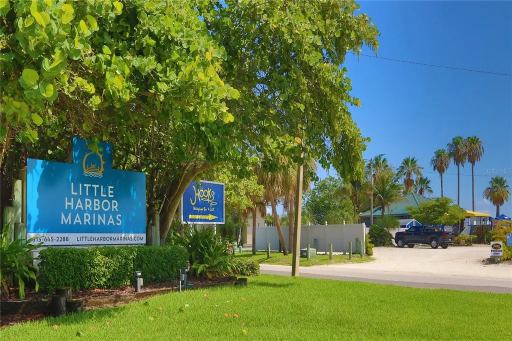 549 Bahia Beach Boulevard Ruskin FL 33570