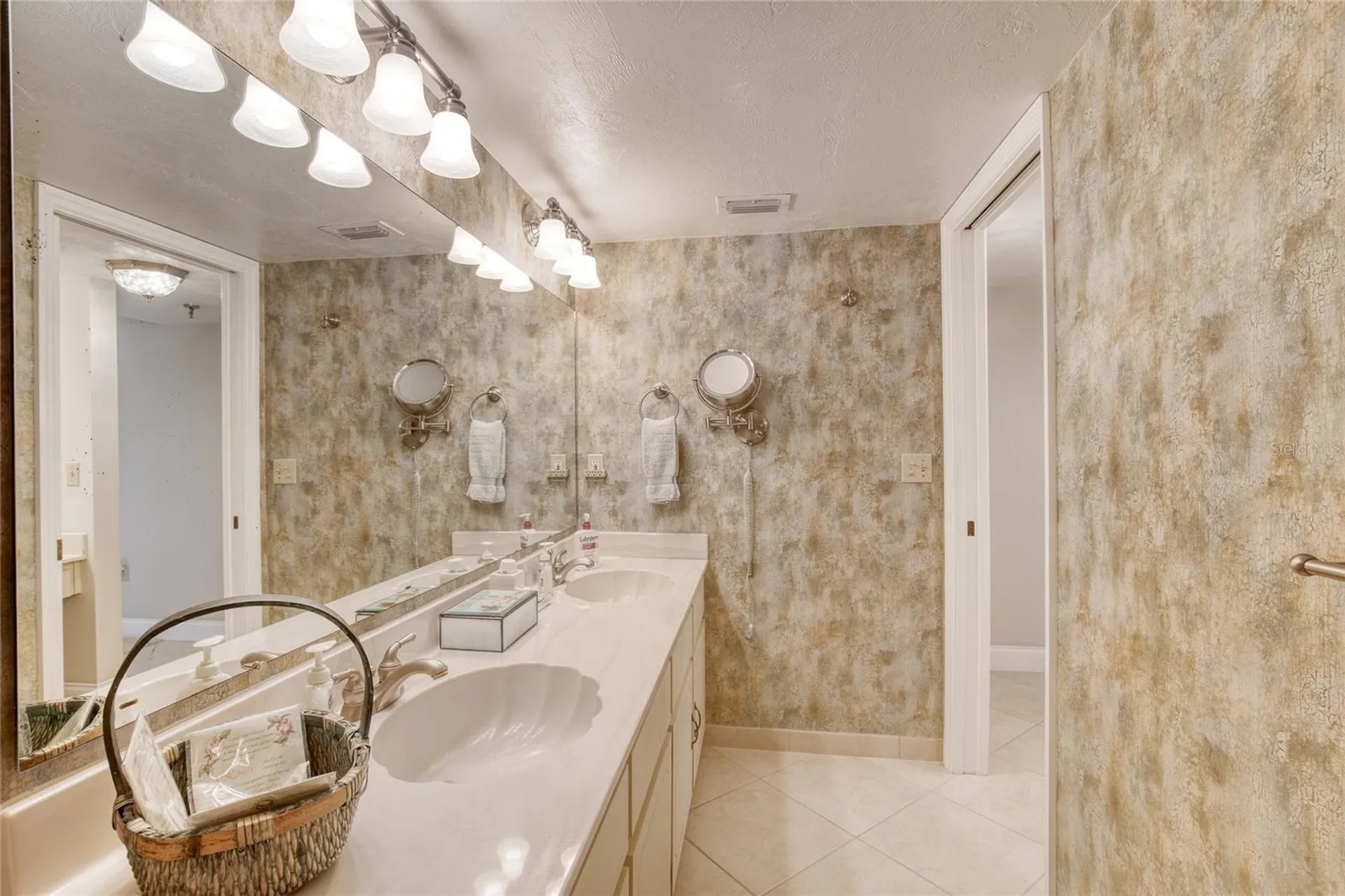 1513 Ocean Shore Boulevard Ormond Beach FL 32176