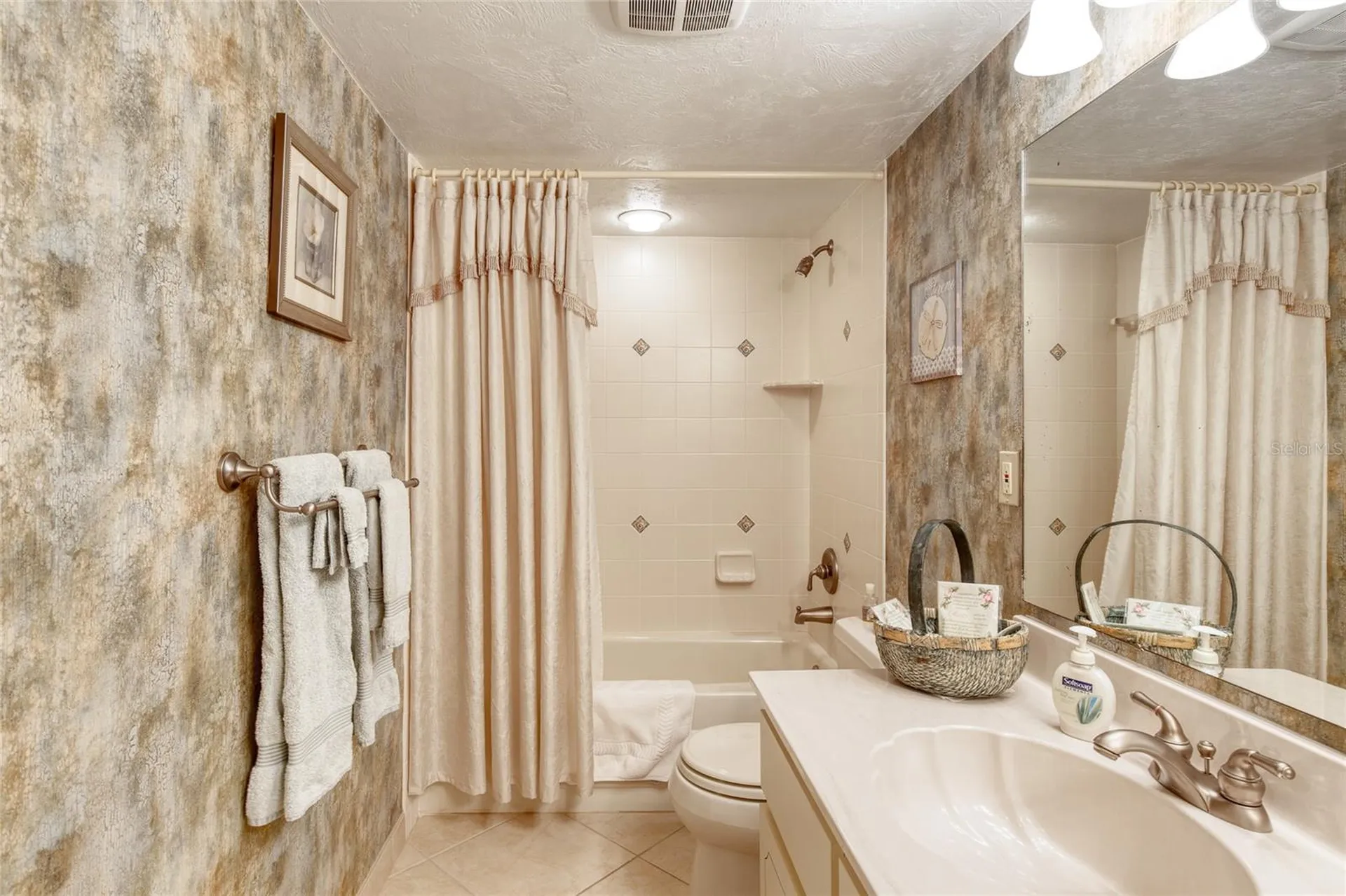 1513 Ocean Shore Boulevard Ormond Beach FL 32176