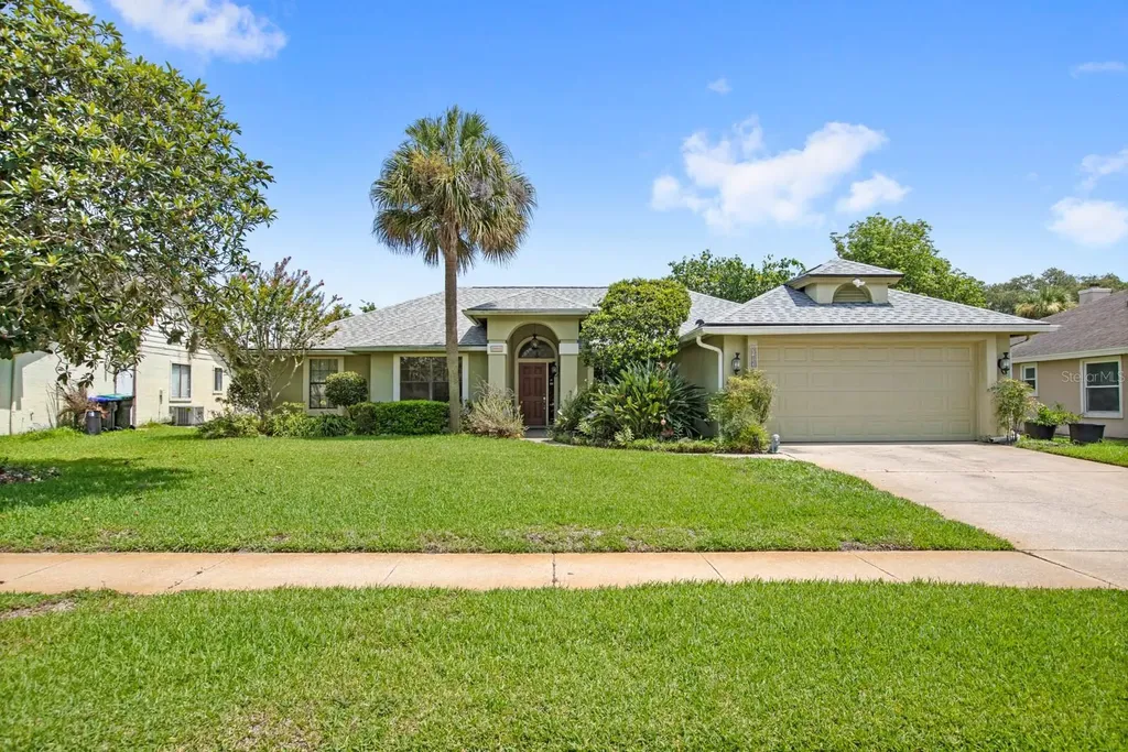 5253 Goldenwood Drive Orlando FL 32817