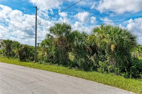 10432 Mcalester Circle Port Charlotte FL 33981