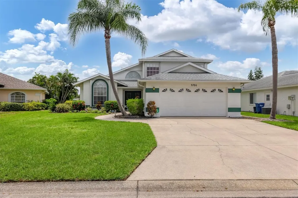 5706 29th Court E Bradenton FL 34203