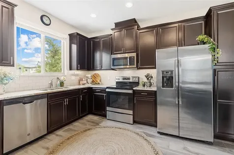 12025 White Wave Point Orlando FL 32828