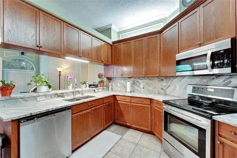 12204 Bass Oak Court Riverview FL 33569