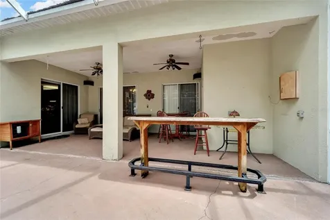 12204 Bass Oak Court Riverview FL 33569