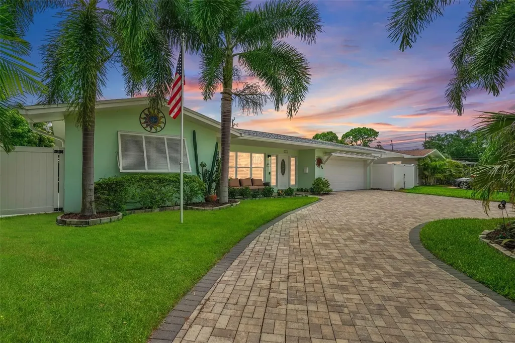 5244 40th Street S St Petersburg FL 33711