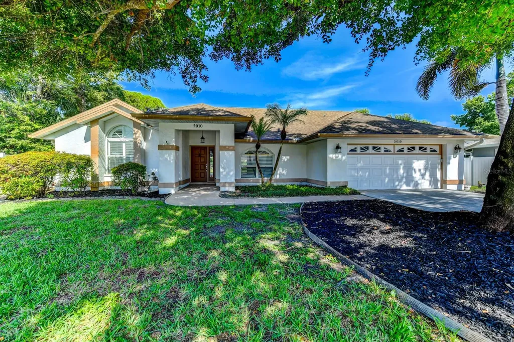 5010 28th Court E Bradenton FL 34203