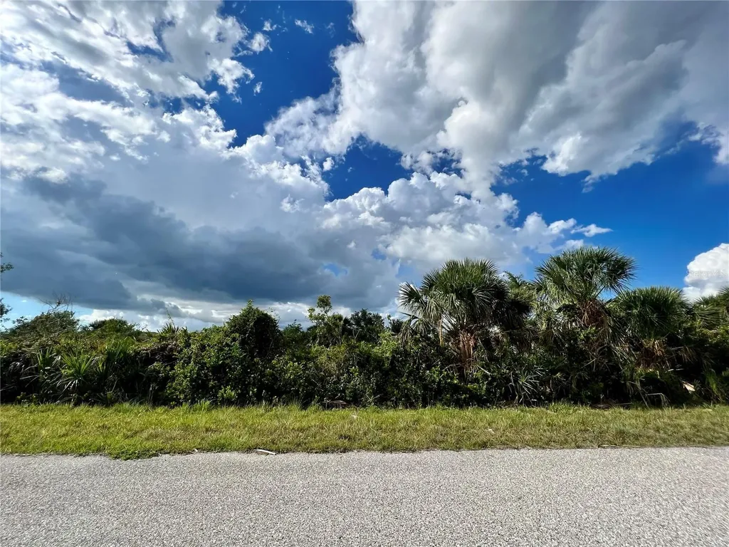 14298 Montmarte Avenue Port Charlotte FL 33981