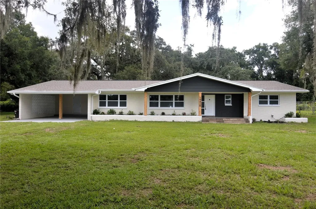 19928 Us Highway 301 Dade City FL 33523