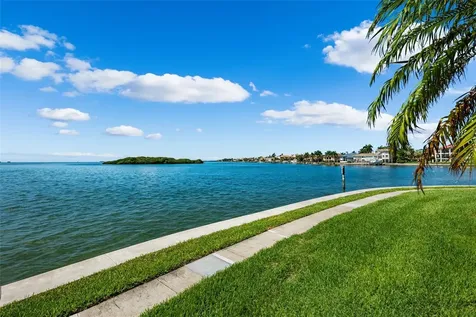 138 1st Street E St Petersburg FL 33715