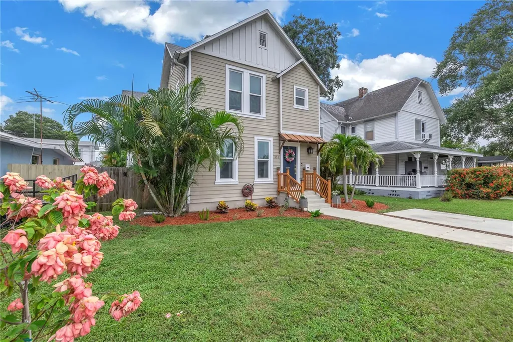 451 35th Avenue N St Petersburg FL 33704