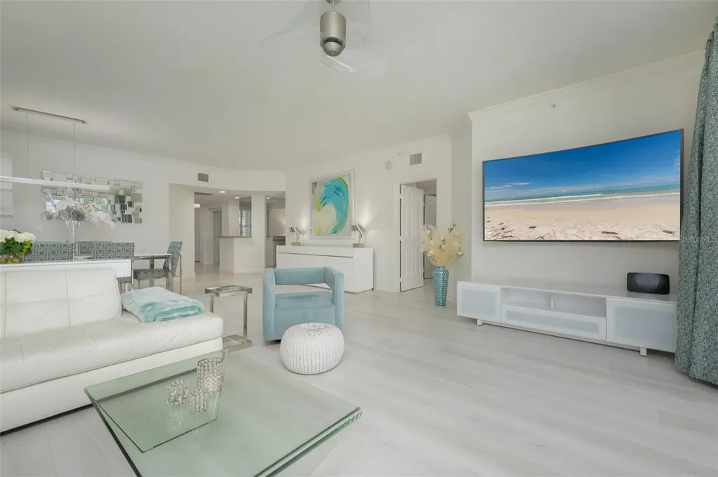 1260 Dolphin Bay Way Sarasota FL 34242