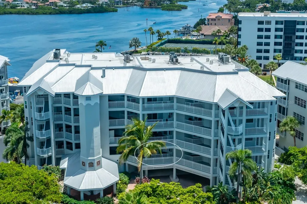 1260 Dolphin Bay Way Sarasota FL 34242