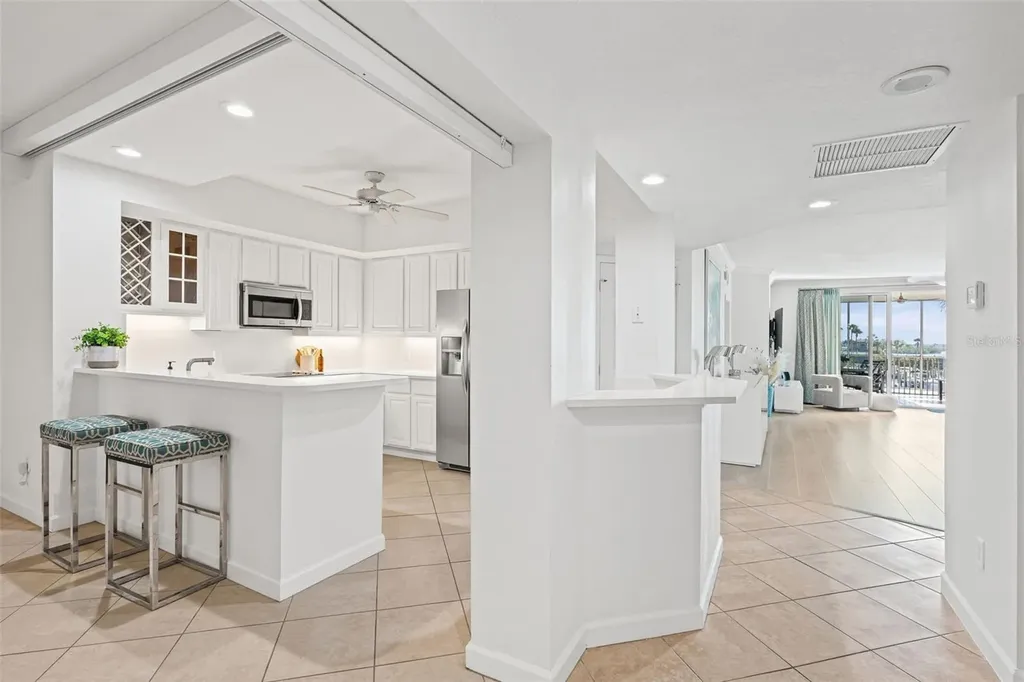 1260 Dolphin Bay Way Sarasota FL 34242