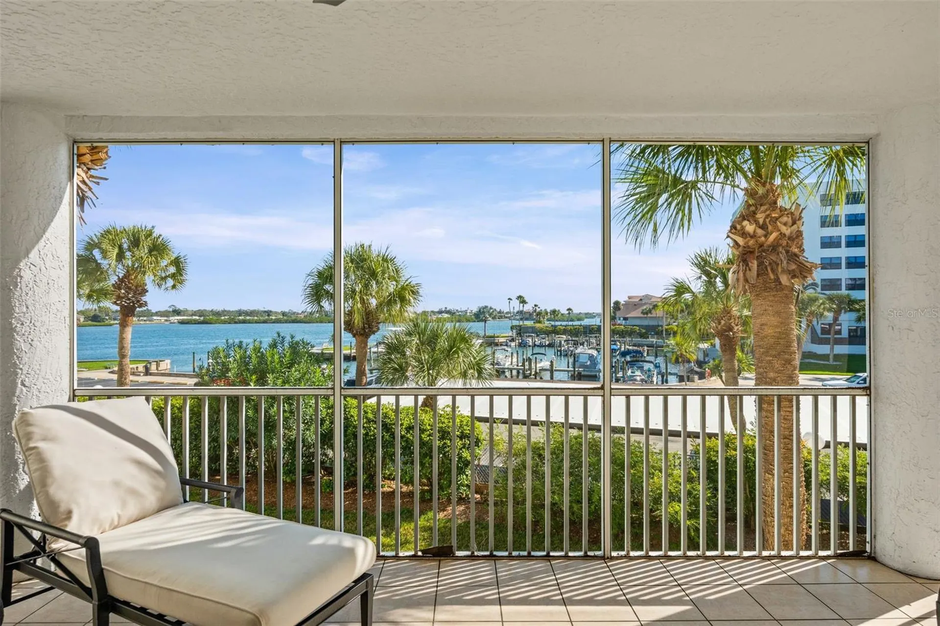 1260 Dolphin Bay Way Sarasota FL 34242
