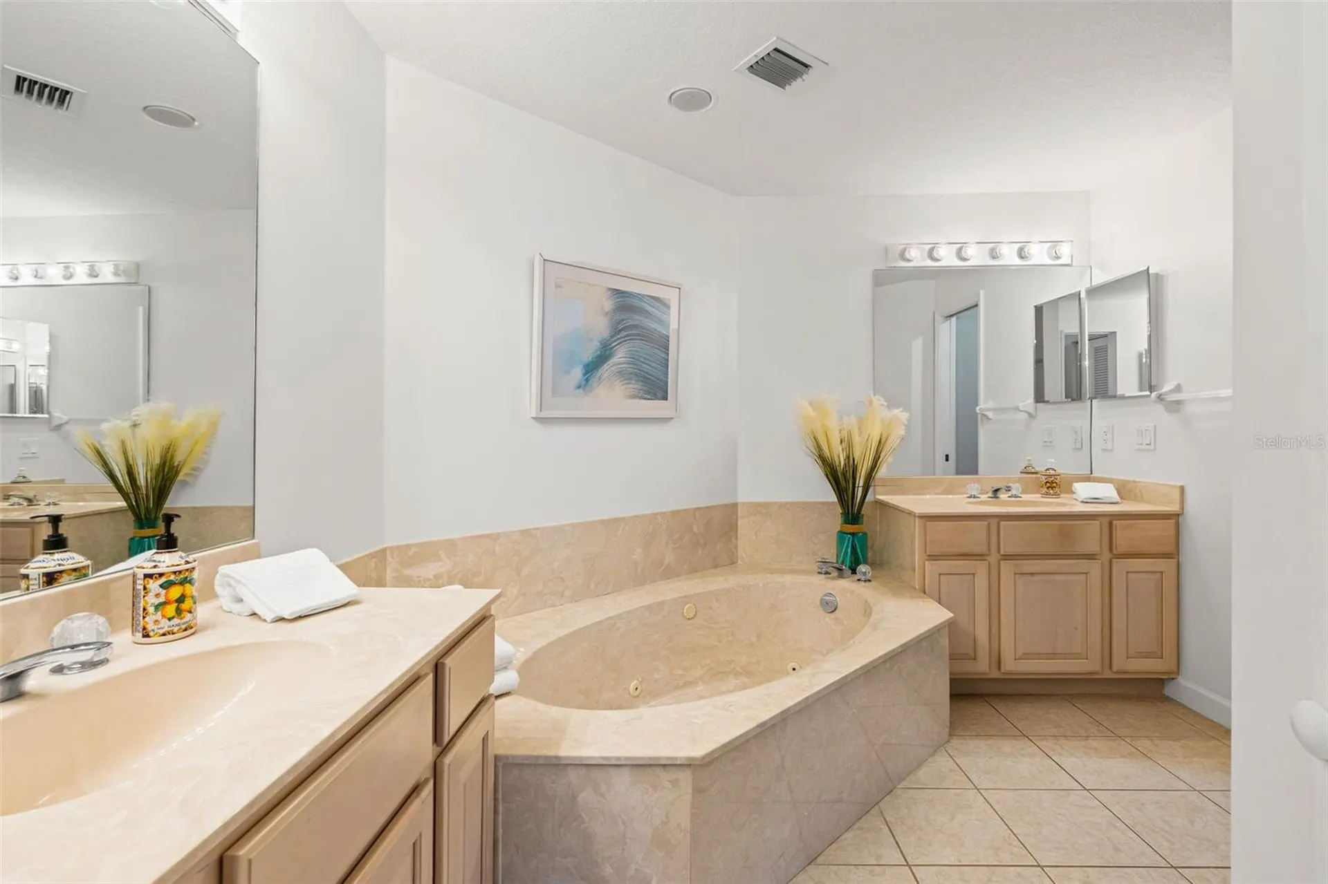1260 Dolphin Bay Way Sarasota FL 34242