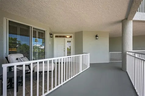1260 Dolphin Bay Way Sarasota FL 34242