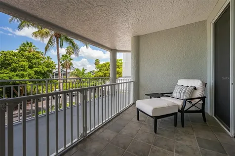 1260 Dolphin Bay Way Sarasota FL 34242