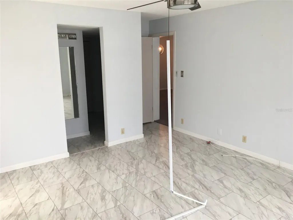 333 Lake Howard Drive NW Winter Haven FL 33880