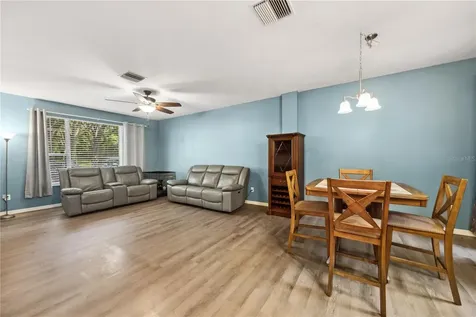 2141 Golden Oak Lane Valrico FL 33594
