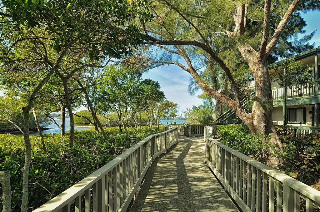 1720 Glenhouse Drive Sarasota FL 34231