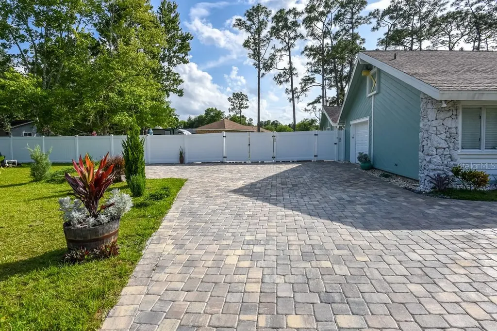 213 Riverbend Road Ormond Beach FL 32174