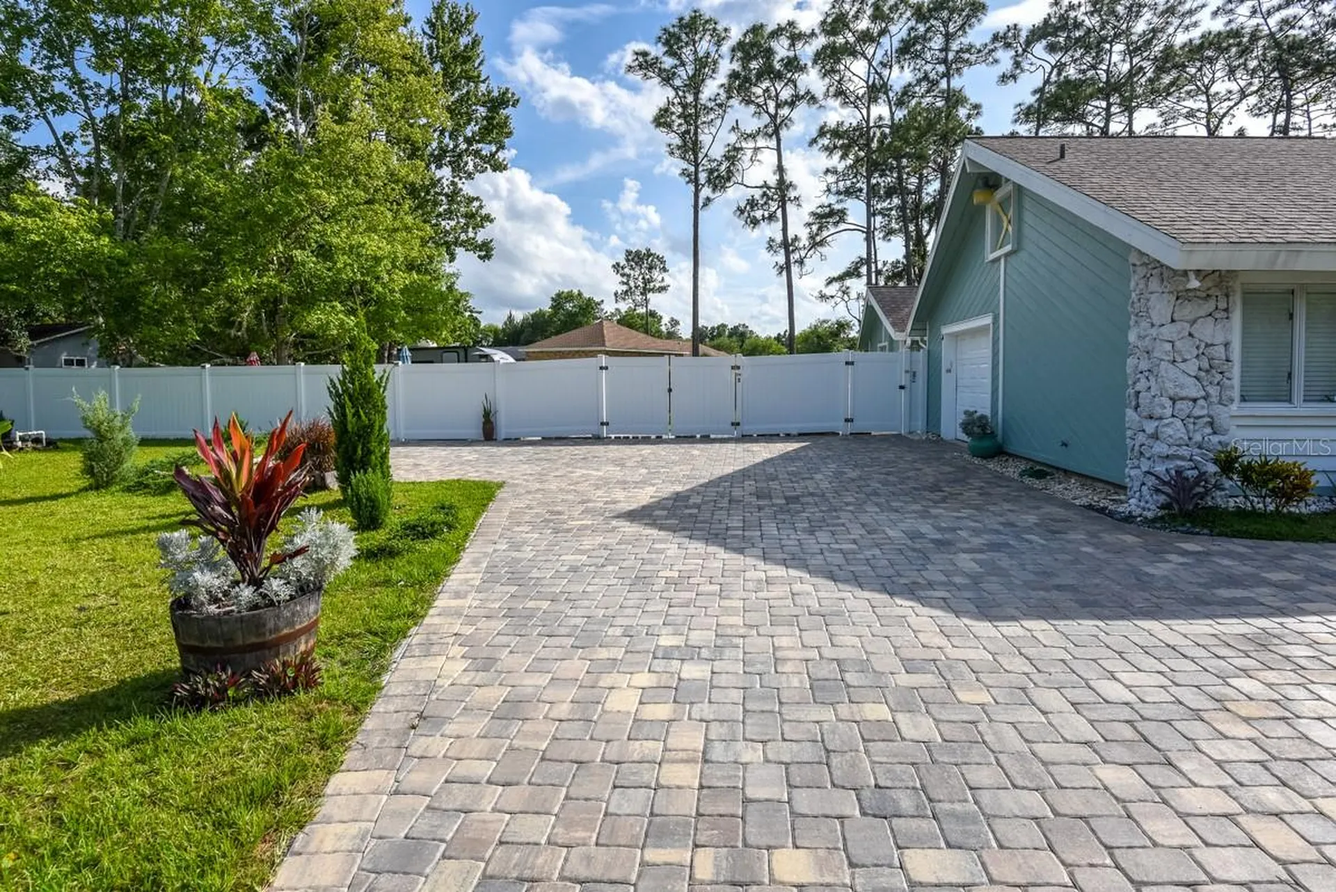 213 Riverbend Road Ormond Beach FL 32174