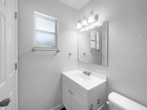 2441 Sanford Avenue Sanford FL 32771