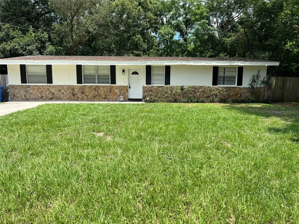14813 Wedgewood Drive Tampa FL 33613