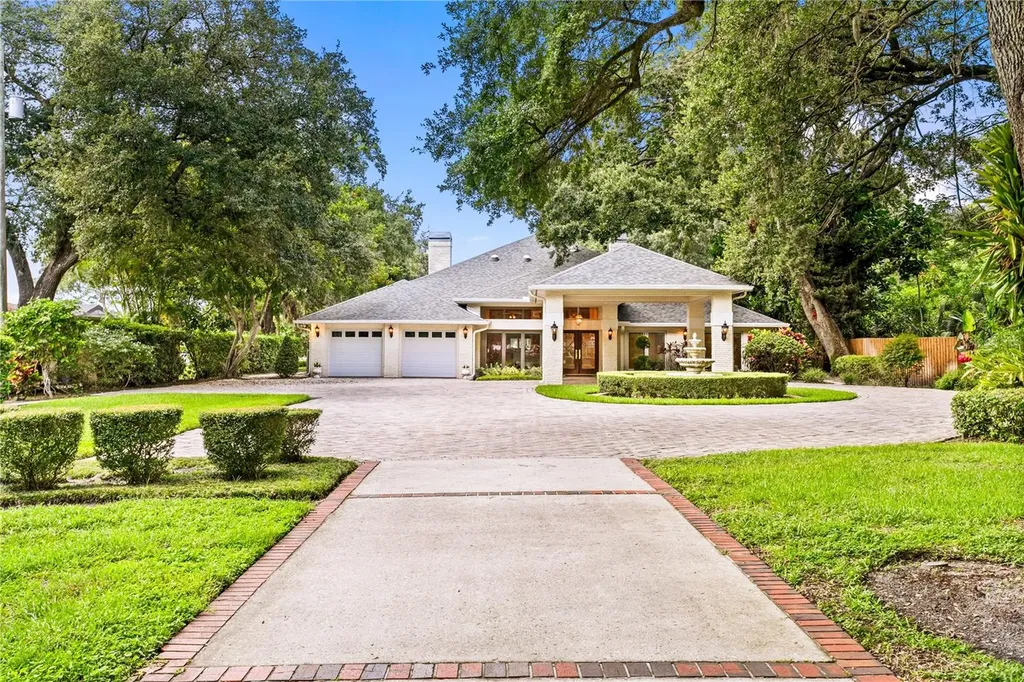 2925 W Sligh Avenue Tampa FL 33614