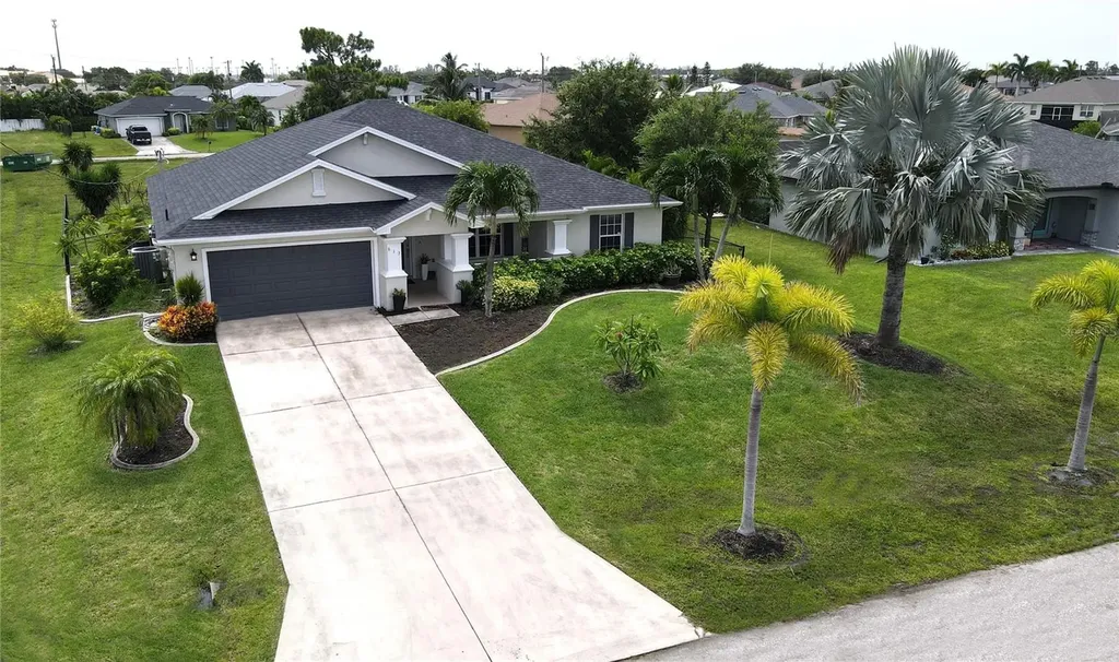 613 NW 18th Avenue Cape Coral FL 33993