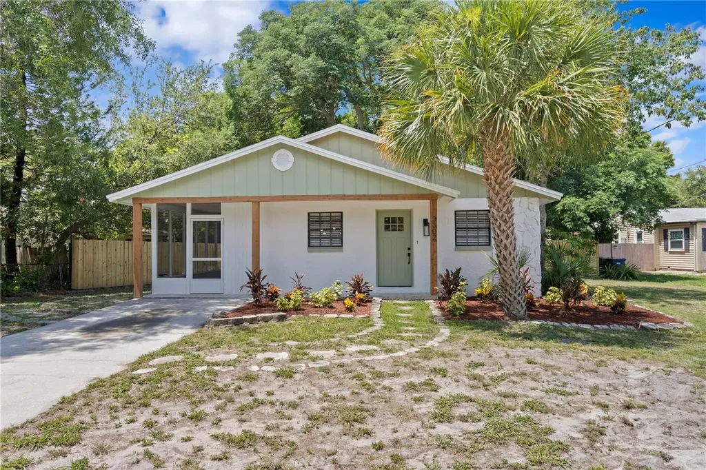 3302 W Napoleon Avenue Tampa FL 33611