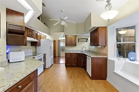 12324 NW 8th Place Newberry FL 32669