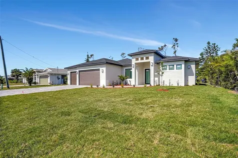 212 Fairway Road Rotonda West FL 33947