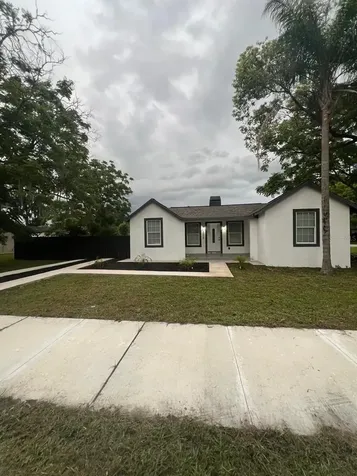 5238 16th Street Zephyrhills FL 33542